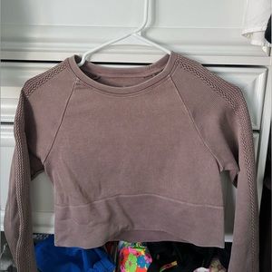 Offline long sleeve// size medium